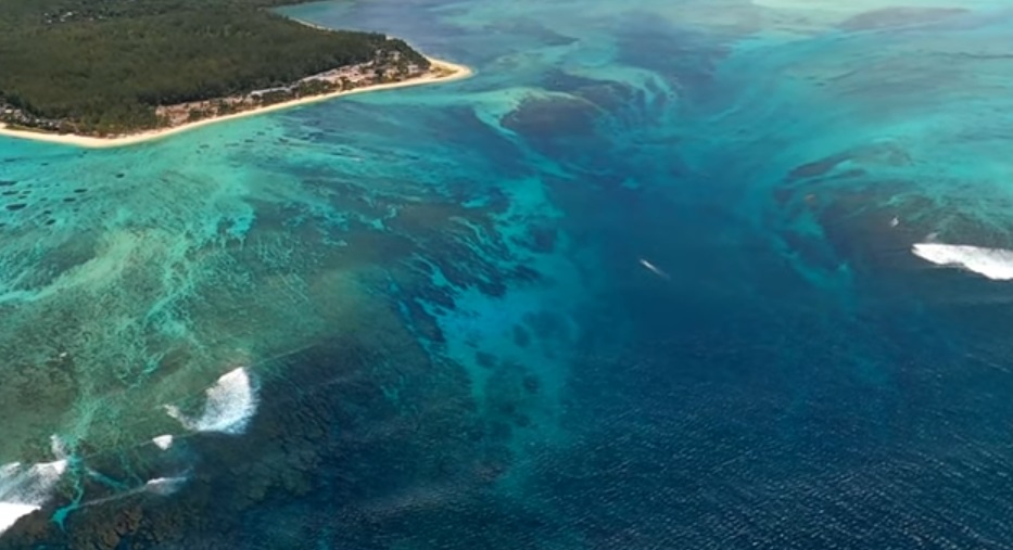 Underwater Waterfall